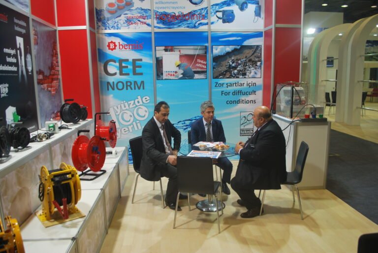 Bursa Insaat Fuari Nisan