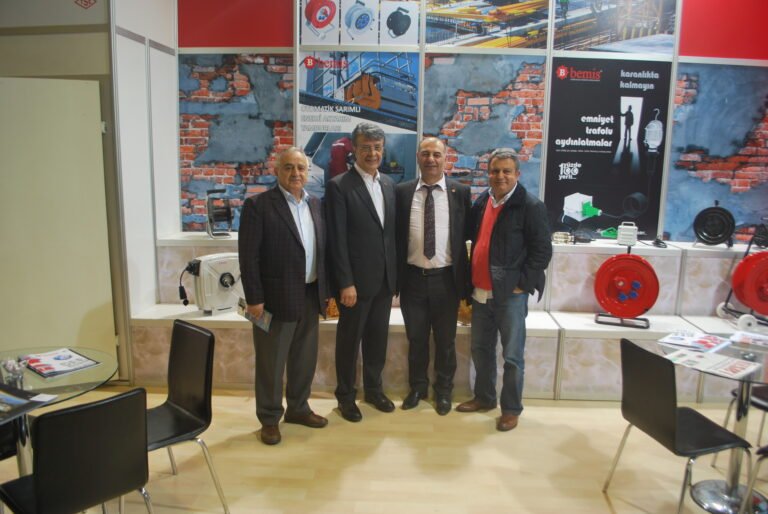 Bursa Insaat Fuari Nisan