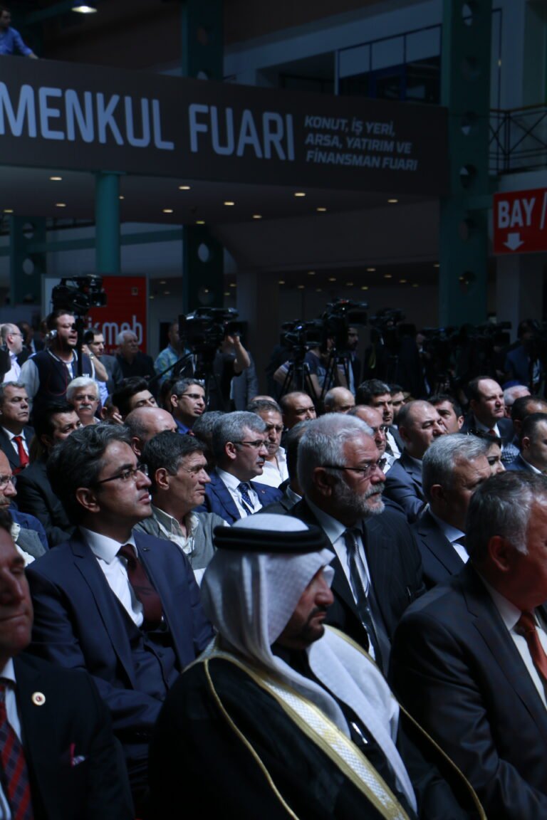 Bursa Insaat Fuari Nisan