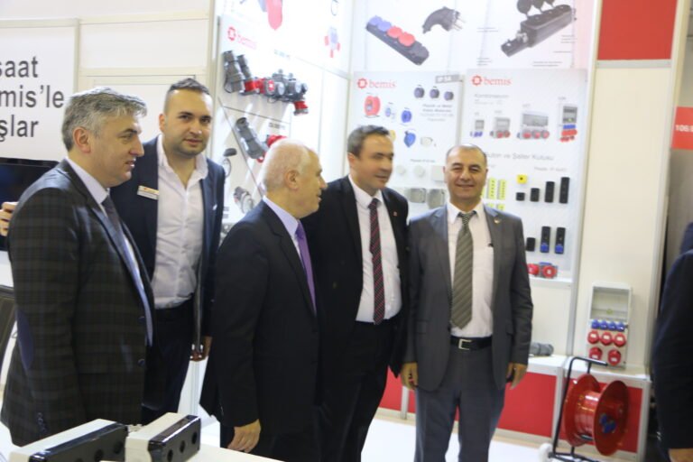 Bursa Insaat Fuari Nisan