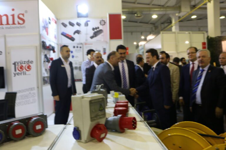 Bursa Insaat Fuari Nisan
