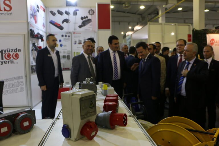 Bursa Insaat Fuari Nisan